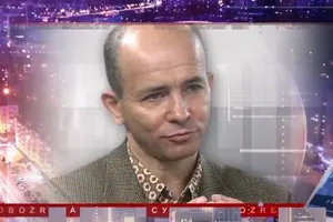 Коломойському вкрай важливо швидко повернути Приват: економіст