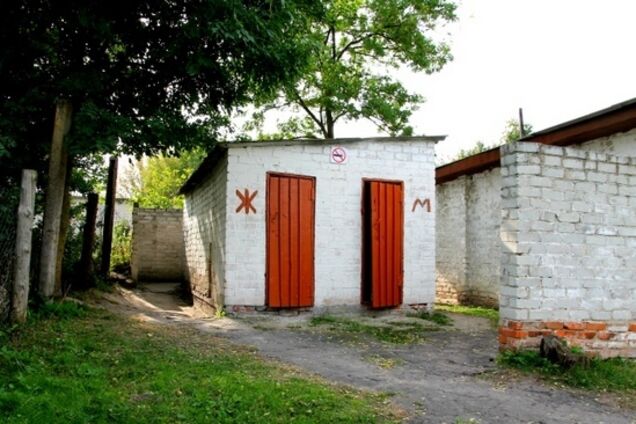 В Украине более полсотни холодных школьных туалетов