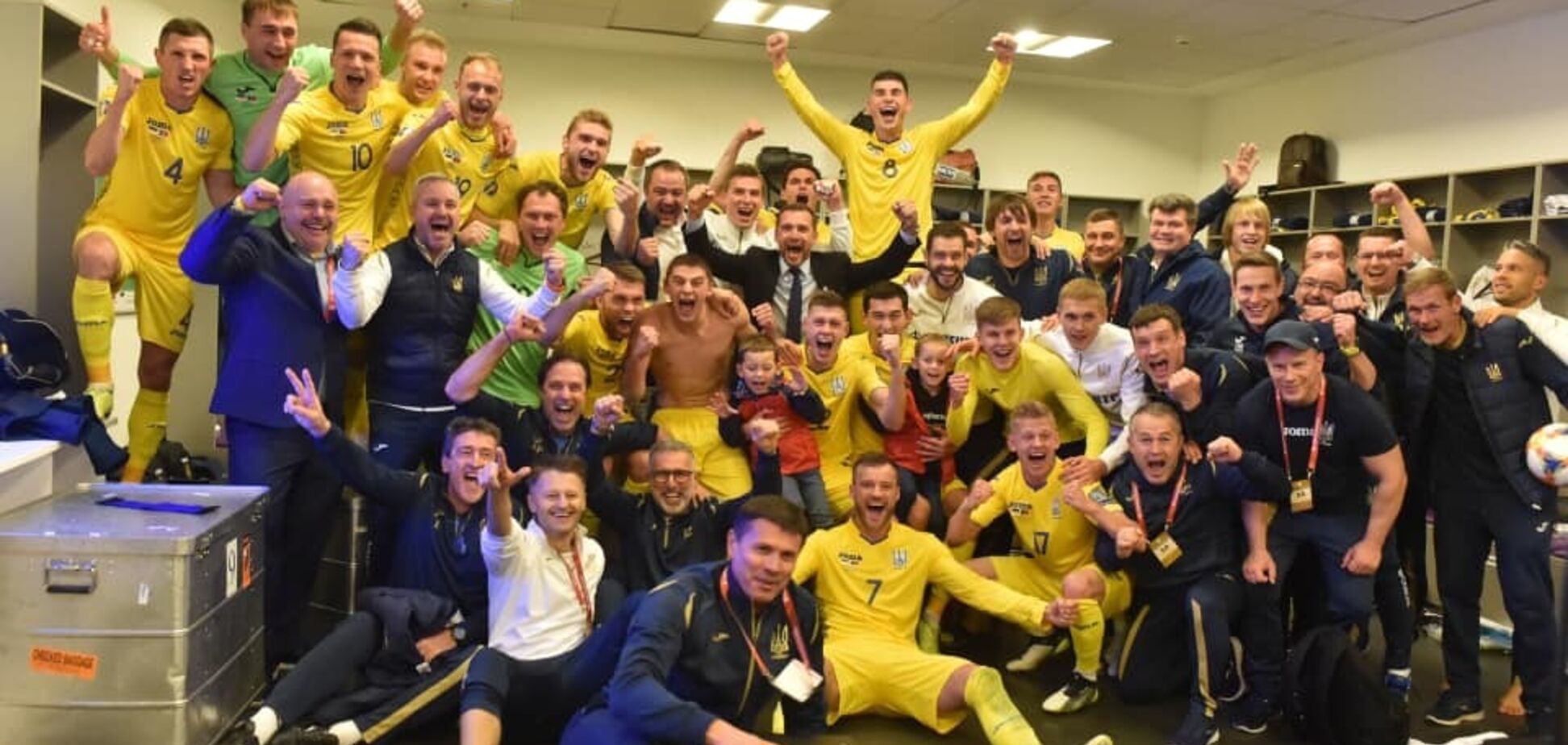 'Бомба вообще!' Появилось новое видео из раздевалки сборной Украины после матча с Португалией