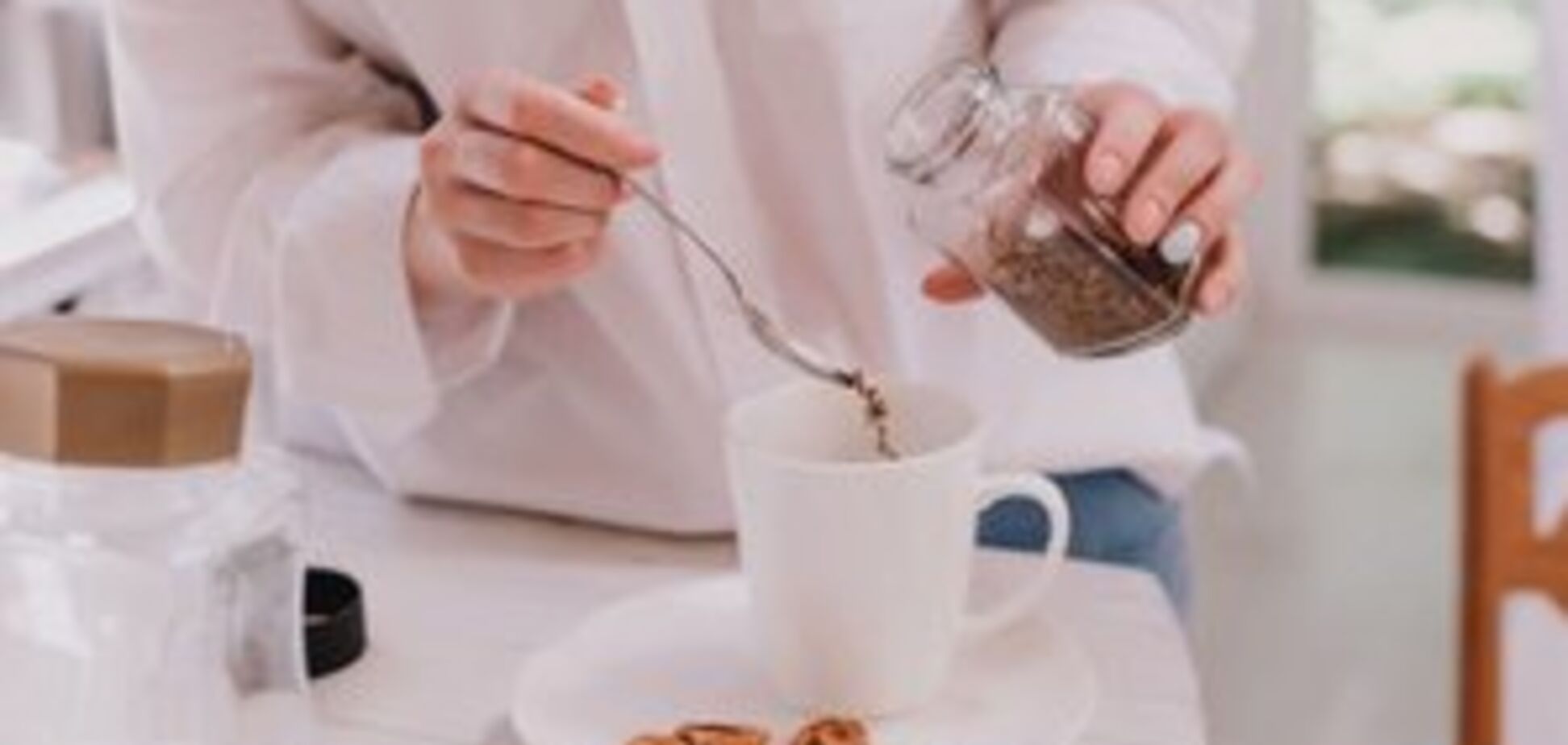 Викликає викидні: вчені назвали небезпеку кави