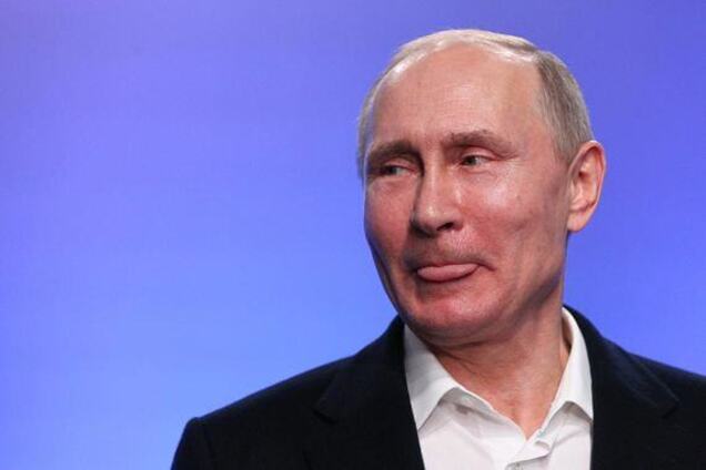 "Паркінсон брикнув?" Росіяни висміяли дивний вчинок Путіна