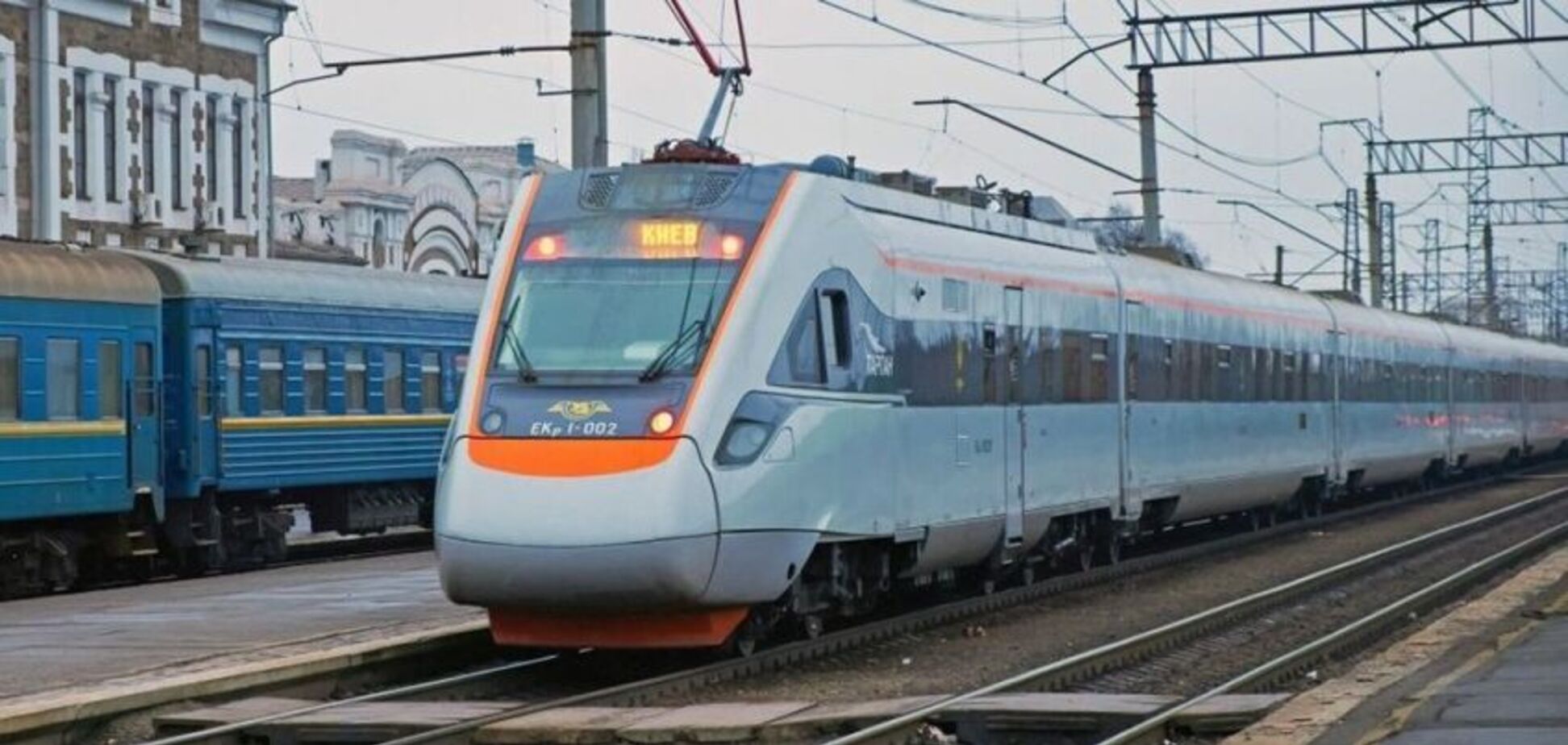 Річ не у Wi-Fi! Стало відомо, чому в потягах 'Укрзалізниці' немає інтернету