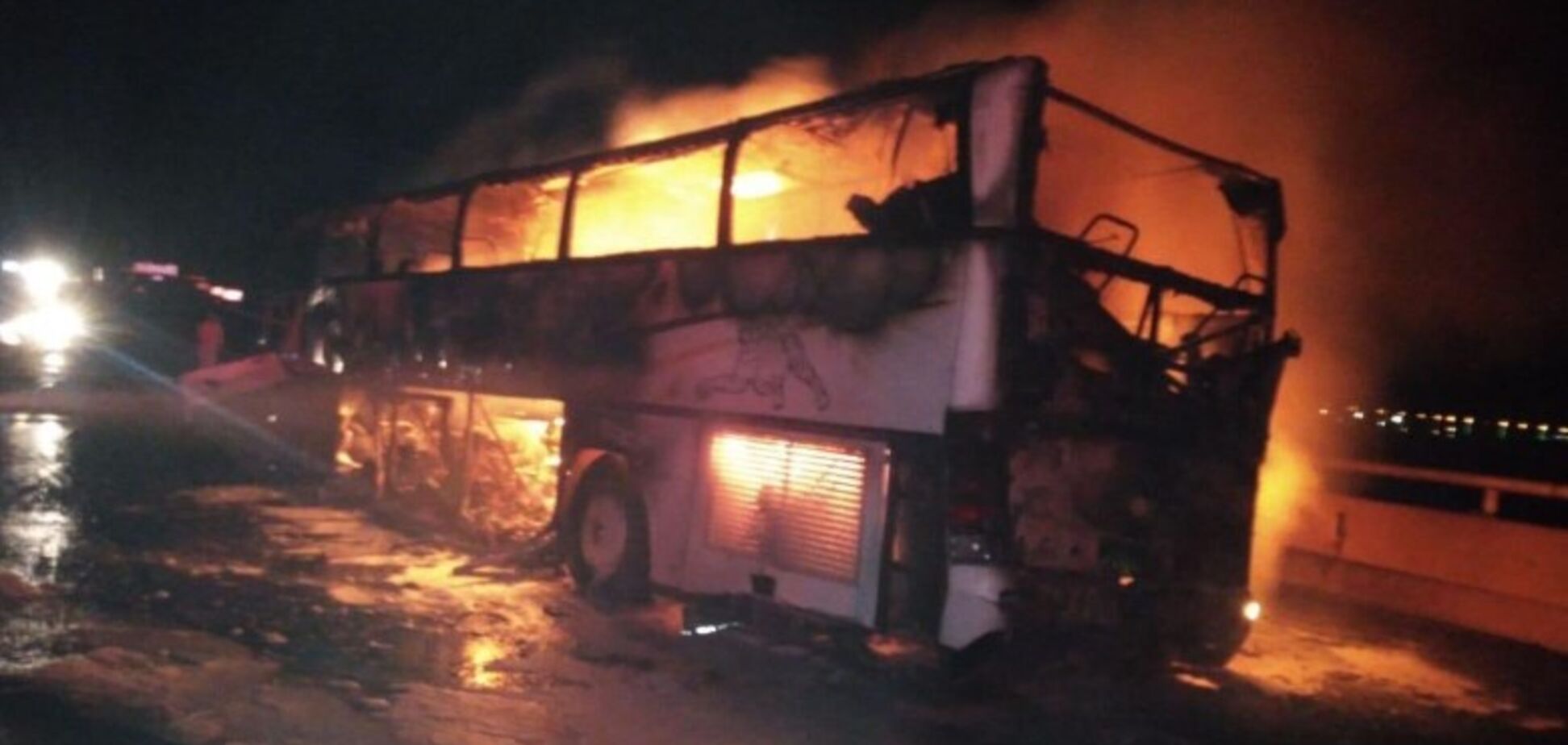 У Саудівській Аравії розбився автобус із паломниками: загинули 35 осіб