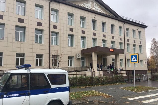 Отпросилась с урока: в России ученица наложила на себя руки прямо в школе