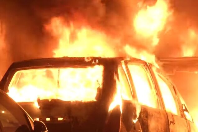 Палили авто і кидали 'коктейлі Молотова': Барселону охопили масштабні народні протести