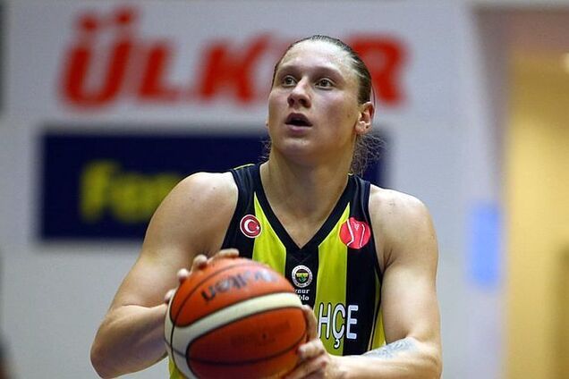 Лидер сборной Украины Ягупова устроила феерию в матче с россиянками в Евролиге