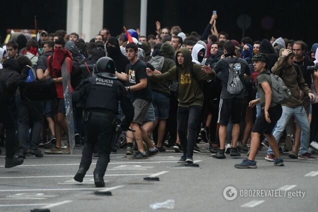 У чемпіонаті Іспанії прийнято безпрецедентне рішення про матч 'Барселона' - 'Реал'
