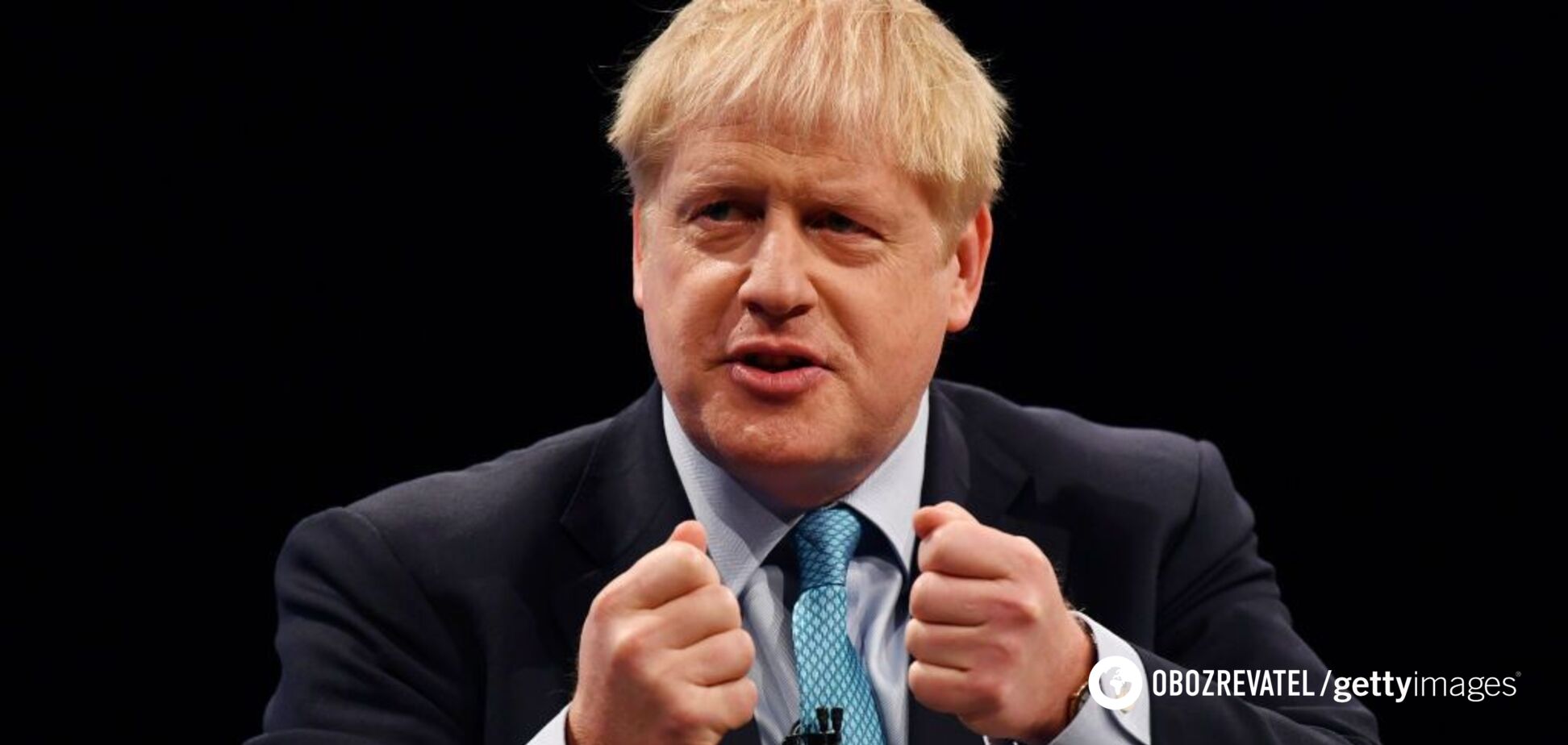 'Этого не должно быть у вас в руках!' Премьер Британии оконфузился на людях