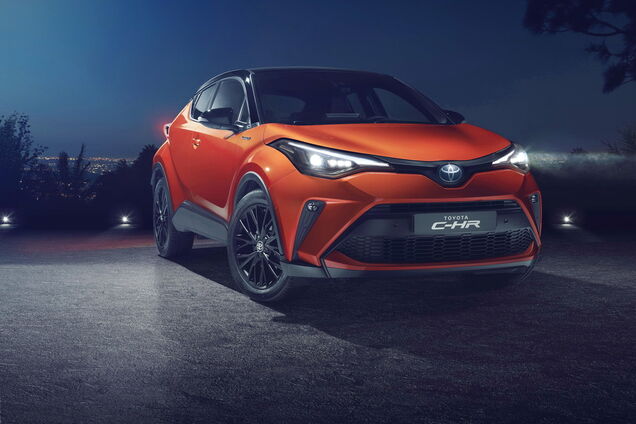 Toyota обновила кроссовер C-HR