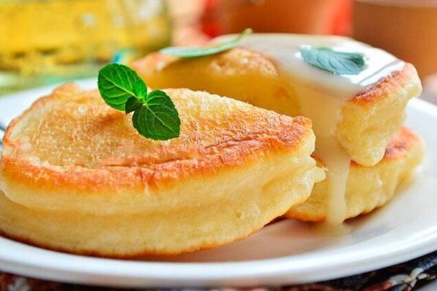 Рецепт смачних пухких оладок на молоці