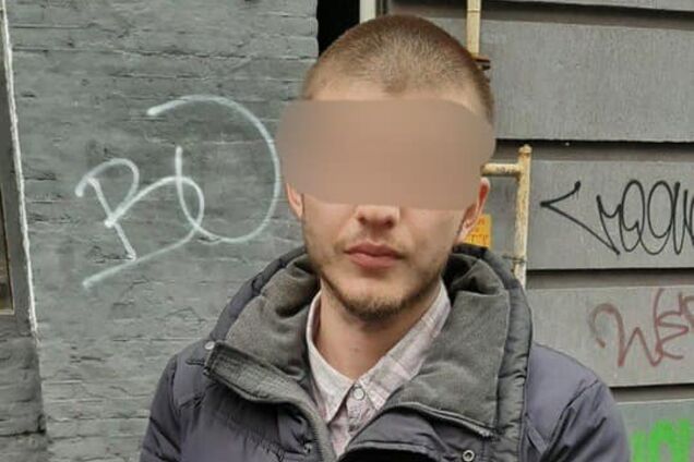 'Вылетел на тротуар!' В Киеве такси сбило ребенка олимпийского чемпиона