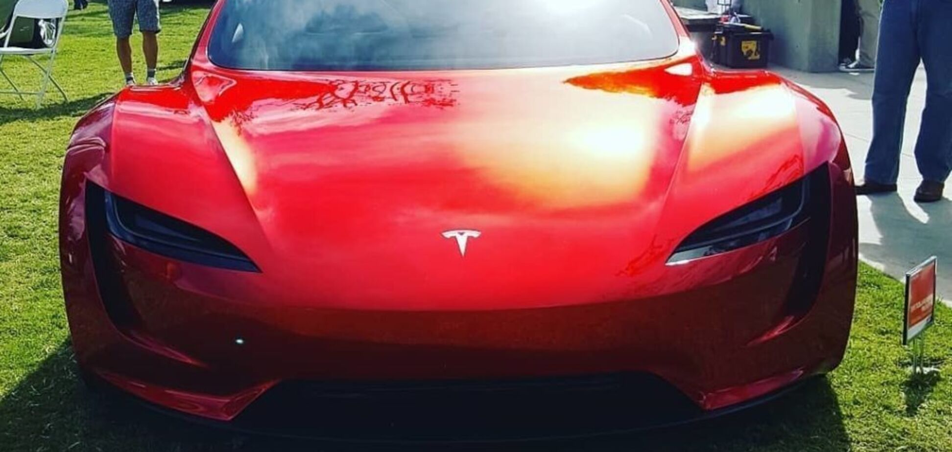 'Буде кращим в усьому': у Tesla розповіли про новий електрокар