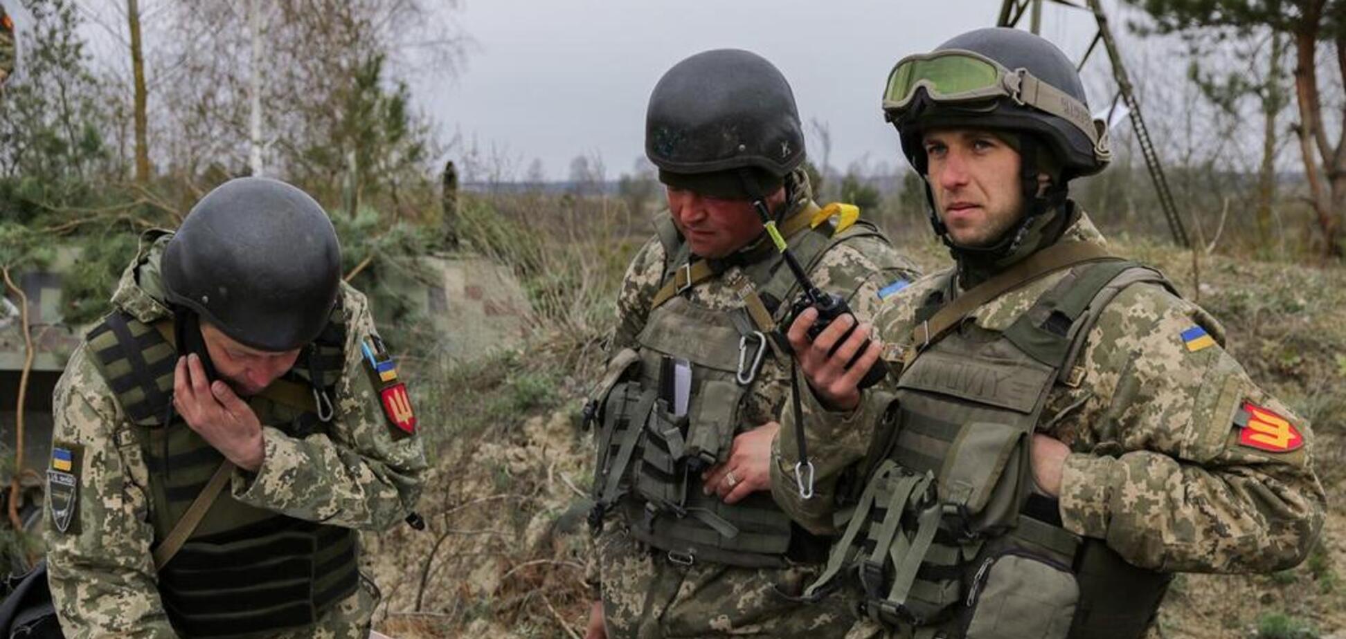 На Донбасі окупанти поранили трьох захисників України