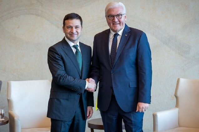 'Ваша фамилия популярнее': Зеленский 'отвесил' шутку Штайнмайеру