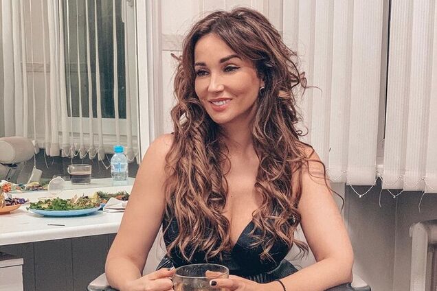 'Просто кайф': полуголая Чехова восхитила фанатов сочной фигурой