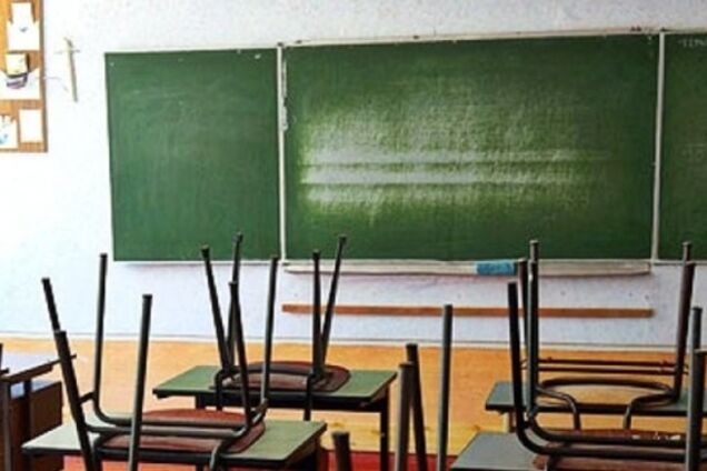 На Донеччині батьки забили на сполох через закриття школи