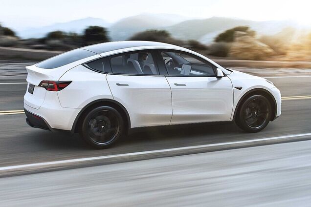 Tesla вдруг решила ускорить выпуск кроссовера Model Y: что случилось
