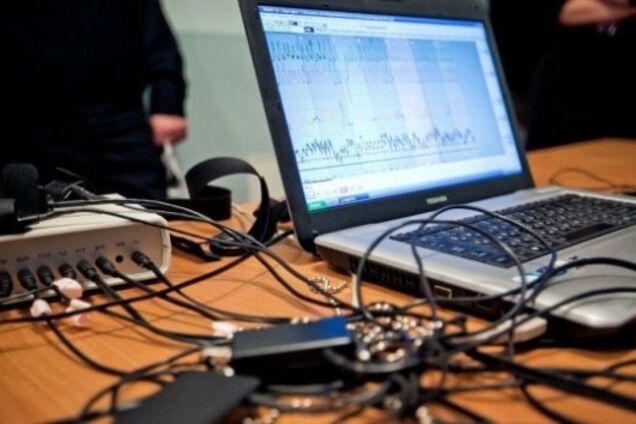 Обрушение единства 'Слуги народа', или Цирк с полиграфом