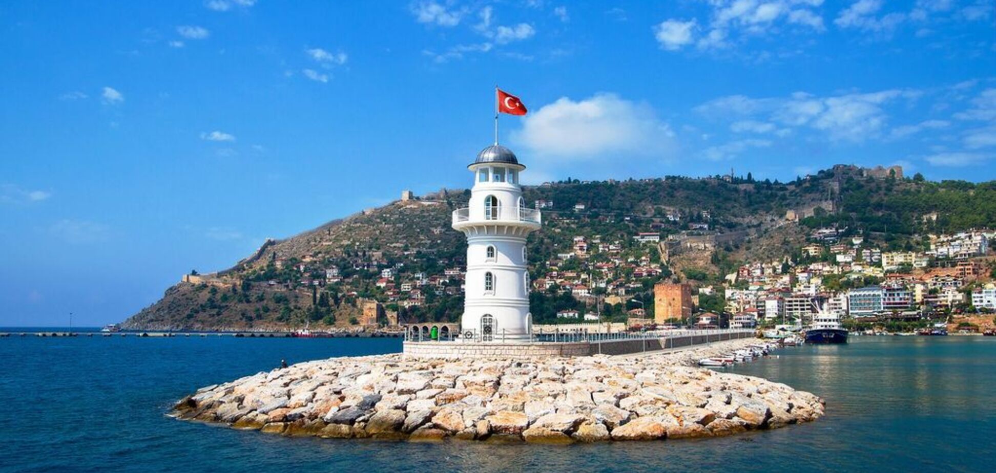 Россиянка умерла на курорте в Турции после развлечений