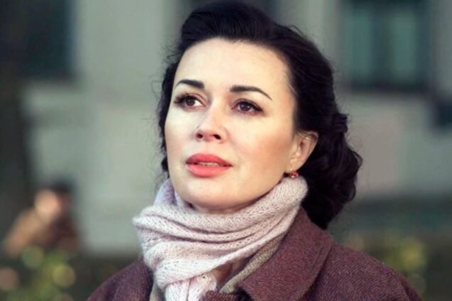 У Заворотнюк показали фото з онкоцентру