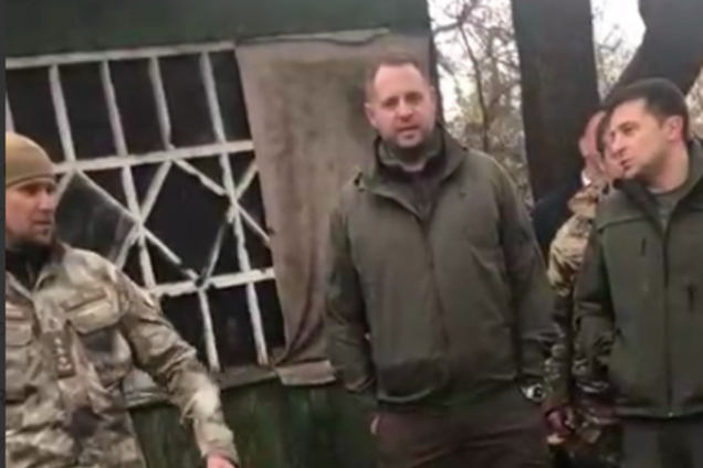 'Нервы не железные': перепалка Зеленского с бойцом 'Азова' на Донбассе 'взорвала' сеть