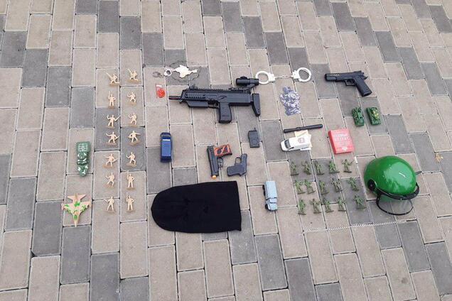 У Києві під посольством Росії влаштували 'сюрприз' Путіну