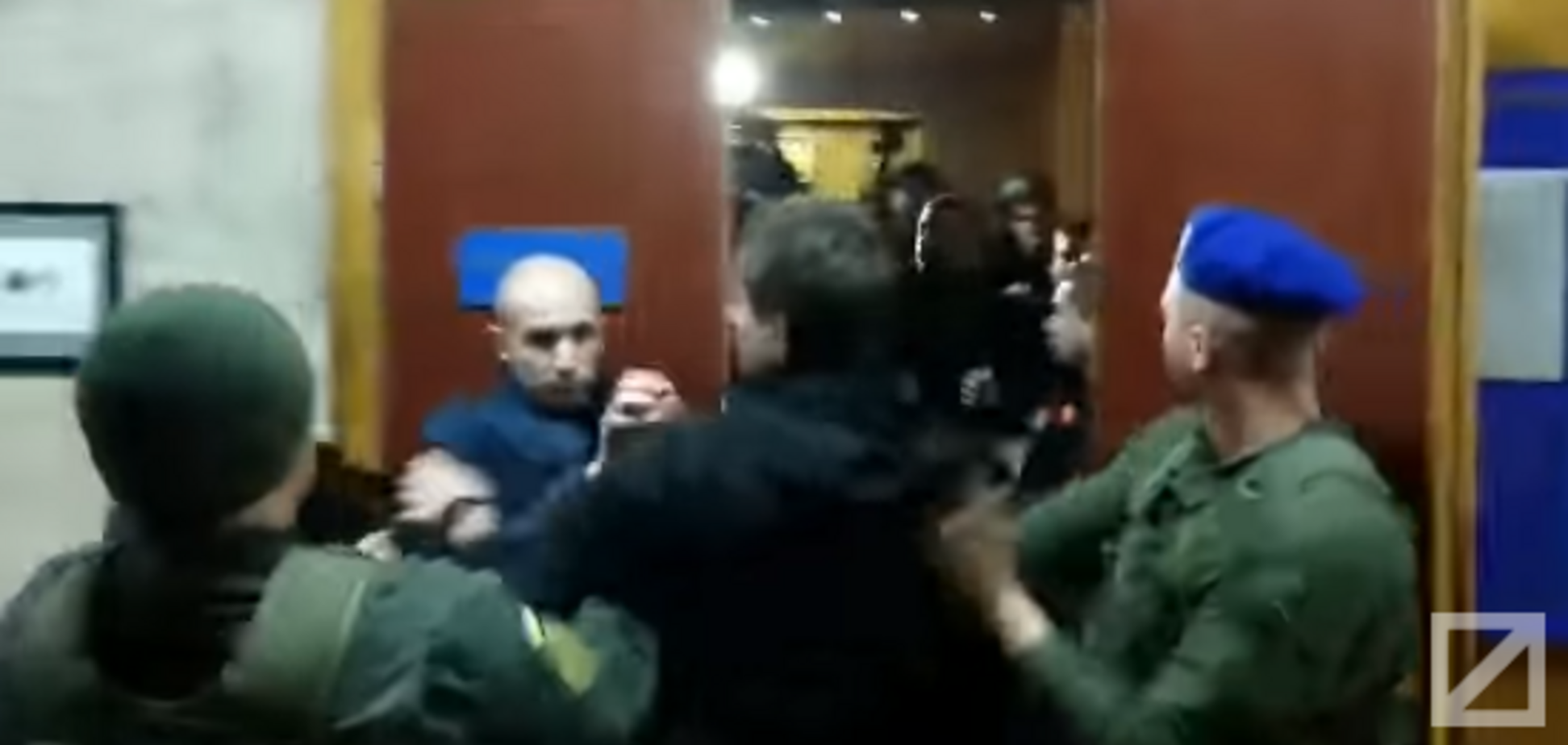 У Києві у суді трапилася бійка через Бандеру і Шухевича