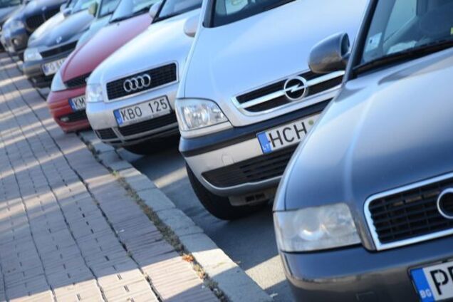 В Украине могут существенно снизить налог на 'евробляхи'