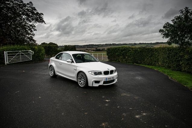 Солист Jamiroquai выставил на торги BMW из своей коллекции