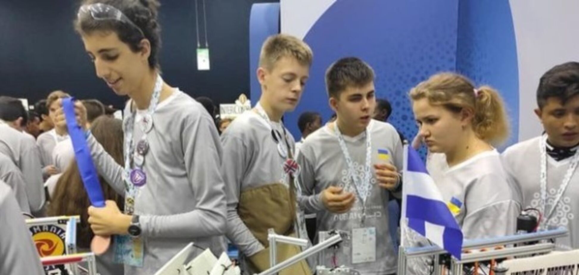 Украинские школьники вошли в топ-10 всемирной олимпиады по робототехнике