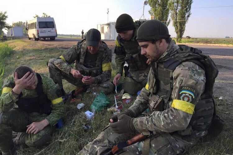 Картинки по запросу Кто ты, украинец, требующий капитуляции? 29 октября 2019, 13:48