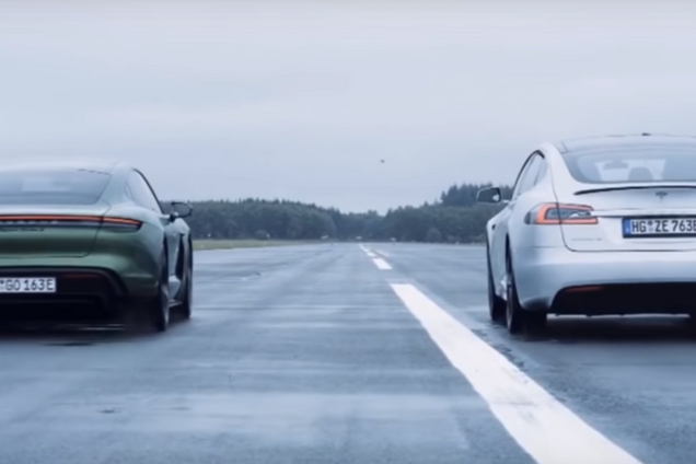Гонка между электрокарами Tesla и Porsche окончилась неожиданно