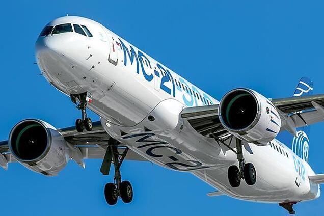 Налітався: у Росії під час експерименту зламався літак