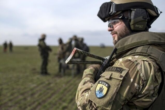 'Нічого не змінилося!' Бійці 'Азова' влаштували 'бойкот' у Золотому