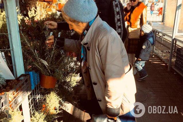 Куди їдуть вранці дніпровські бабусі