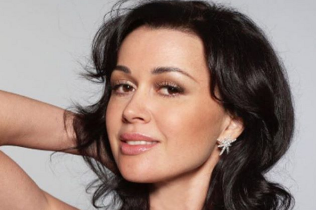 'Посміхається і плаває': з'явилися гарні новини про стан Заворотнюк