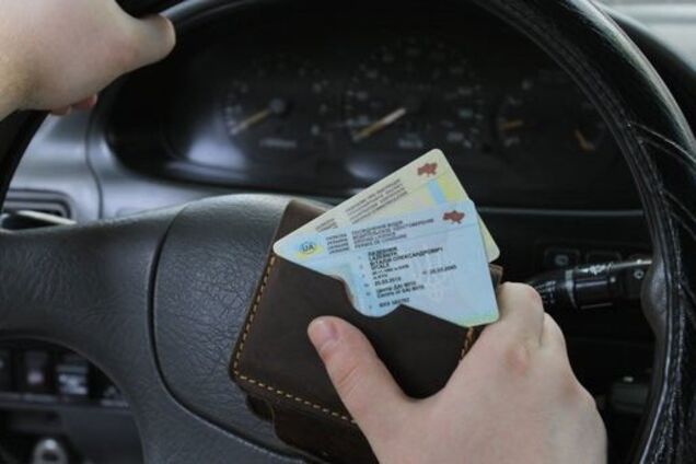 Група крові й резус-фактор: в Україні почали видавати нові водійські права