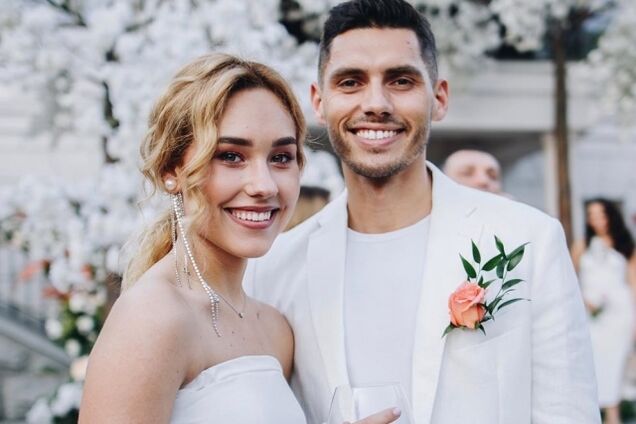 Тайная свадьба? Звезда шоу 'Холостяк' показала обручальные кольца