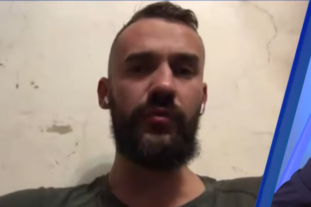 'Не хочемо випробовувати нерви!' 'Нацкорпус' і 'Азов' склали зброю у Золотому