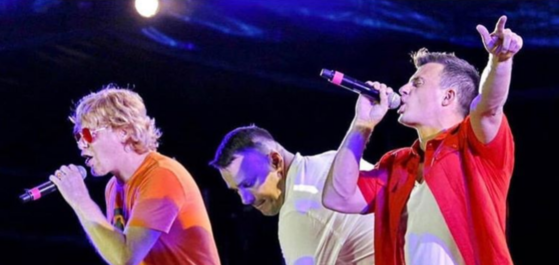 'Че творите?!' Появилось позорное видео с россиянками на концерте 'Иванушек'