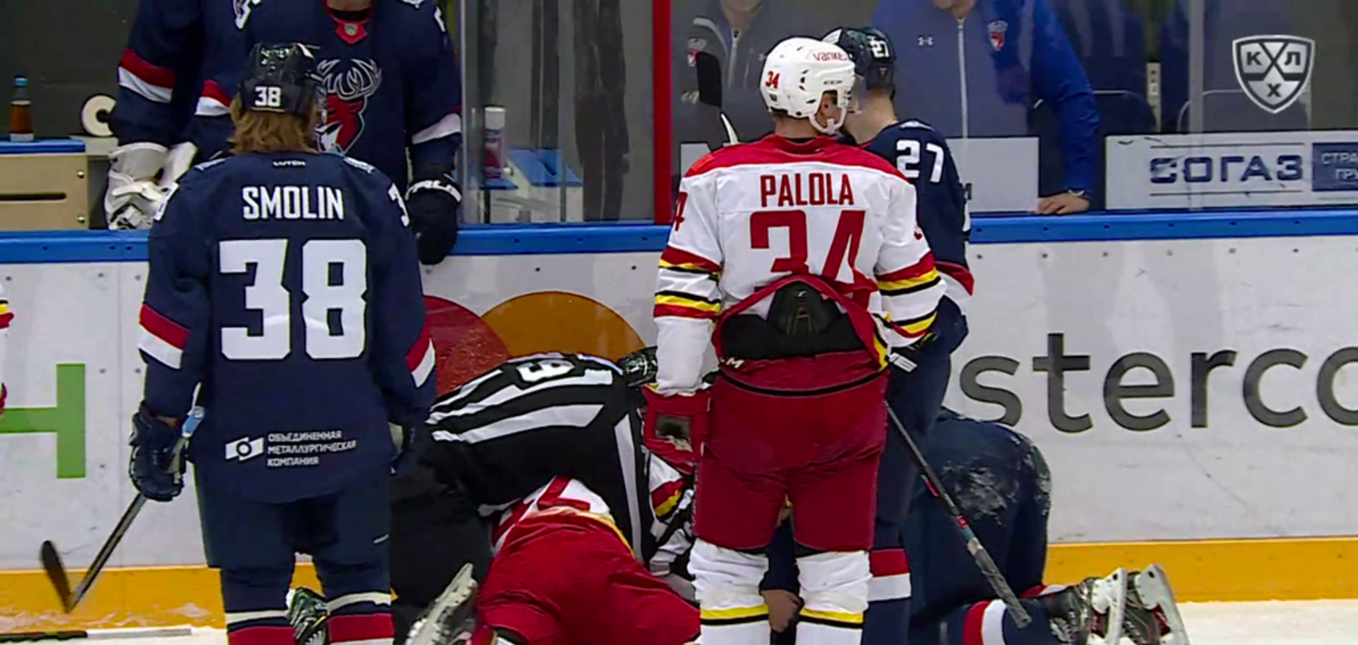 Канадець за хвилину відправив у нокдаун двох російських хокеїстів