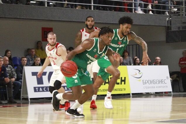 Драматична перемога 'Черкаських Мавп': результати Суперліги Парі-Матч 4 жовтня