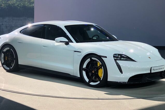 'Вбивця робочих місць': керівництво Porsche розповіло про майбутнє Taycan