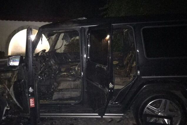 На Ривненщине депутату сожгли авто: опубликованы фото