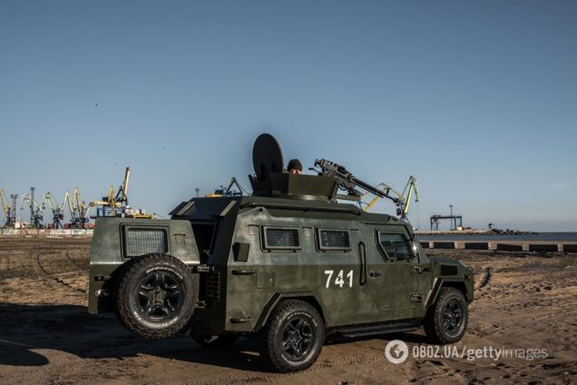 Сотни взрывов и раненые: в ОС сообщили печальные новости с Донбасса