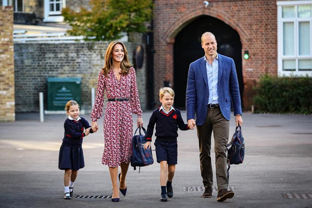 'Який милий!' Син принца Вільяма вперше відвідав футбол і викликав захват у мережі. Відео