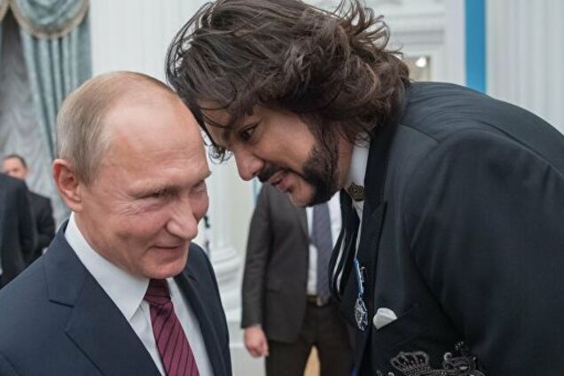 'Гордимся!' Звезды РФ подлизались к Путину в день его рождения