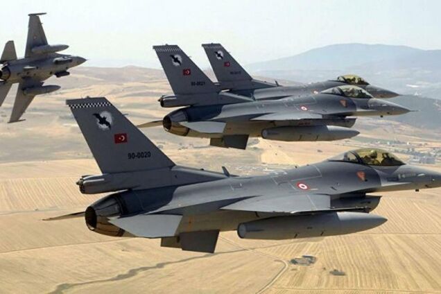 Турция нанесла авиаудар по Сирии: подробности атаки