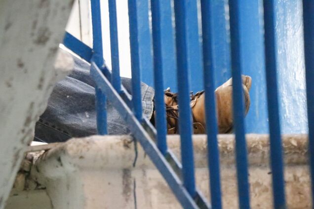 У центрі Києва знайшли повішений труп