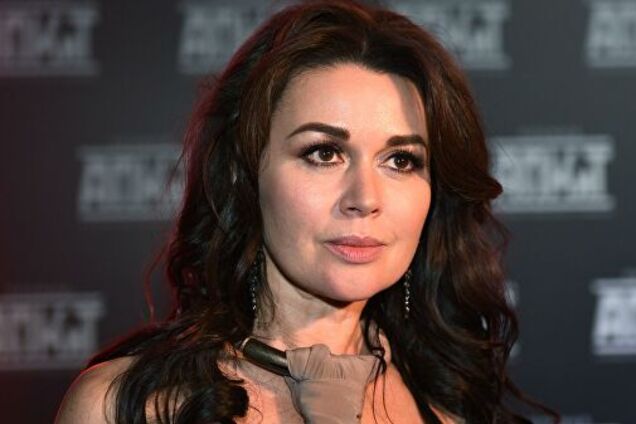 Парализована и не может передвигаться: выяснились новые детали о лечении Заворотнюк